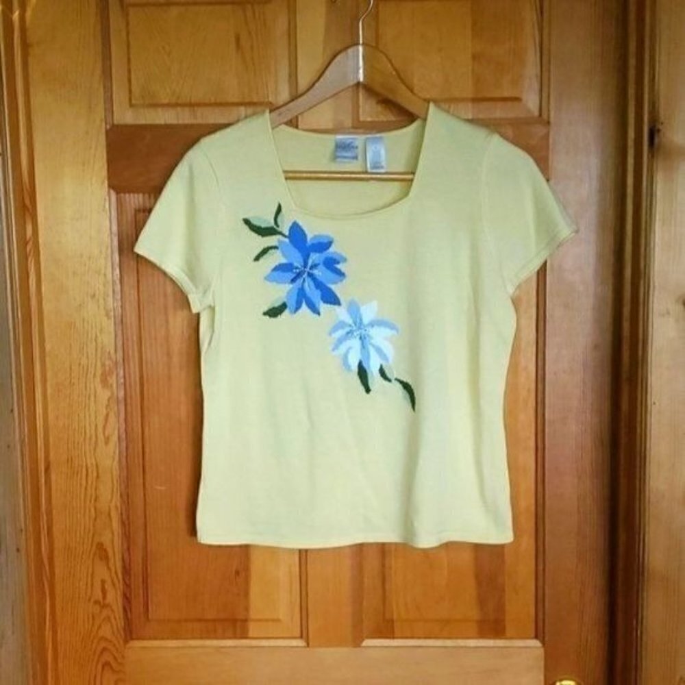 Emma James Sz M Yellow Embroidered Floral‎ SS Sweater